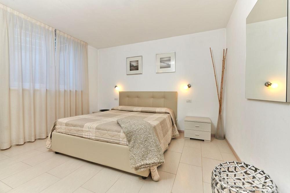 La Pervinca Apartments Malcesine Exteriör bild